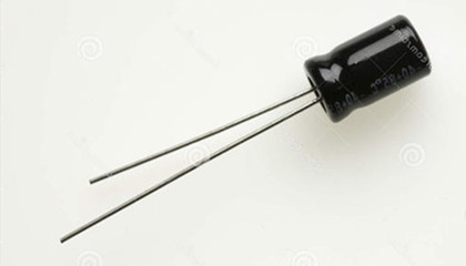 如何維護和保養運行中的CBB61啟動電容器？